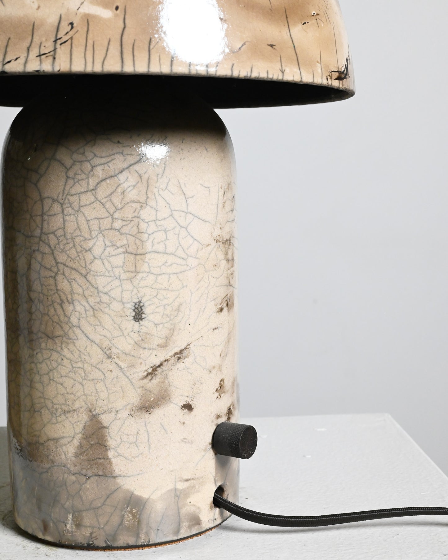 Tera Lamp in White Crackle Raku 3 - M