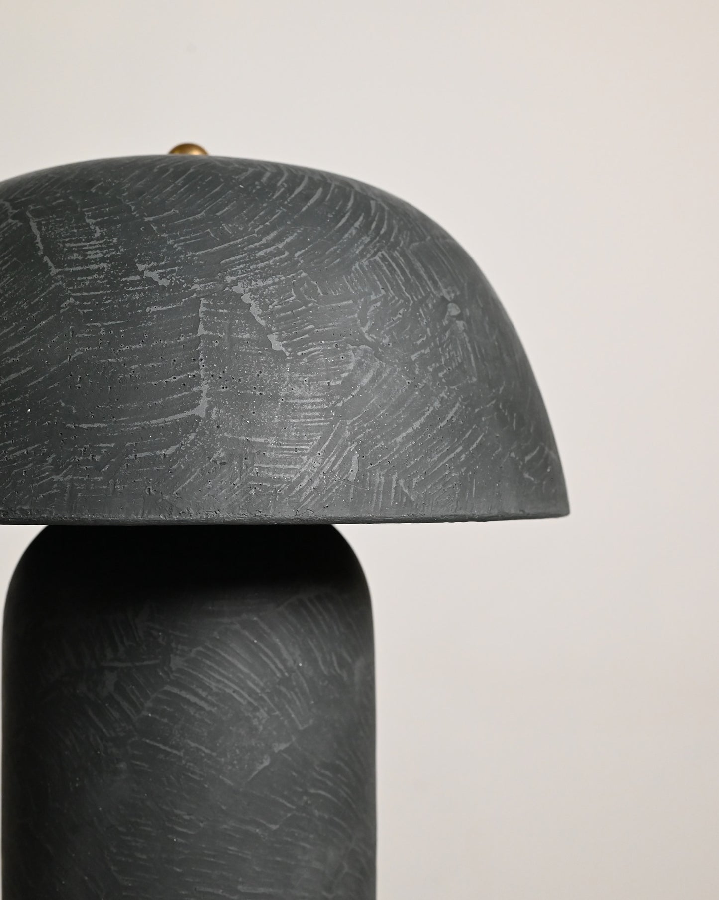 Tera Lamp in Deep Green Lime Plaster - M (Second)