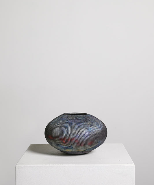 Dune Vessel 01 in Chameleon Raku - Medium