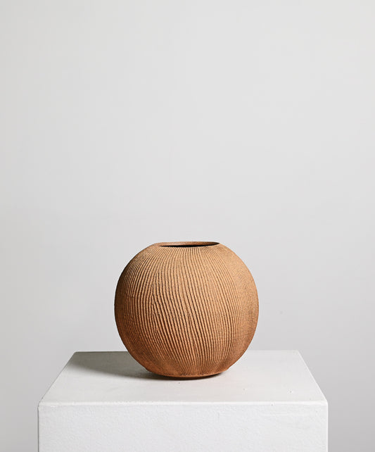 Dune Vessel 02 Lava - Medium